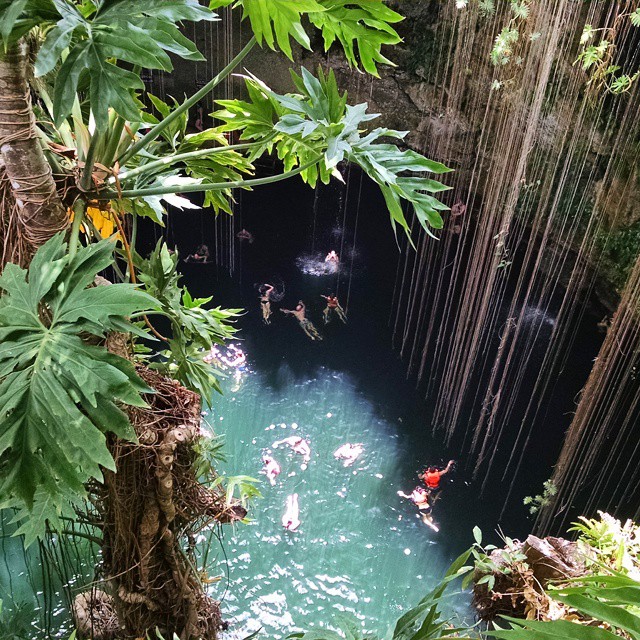 1505-PL-Chichen_Itza-Cenote_Ik_Kil-01