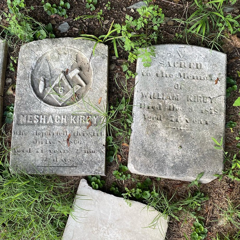 2008-PL-WV-Harpers_Ferry-Abandoned_Gravestones-03