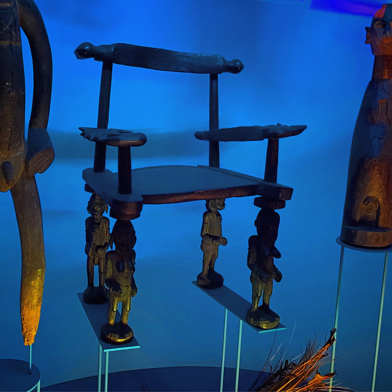 2010-FA-West_African-Senufo-Chiefs_Chair-AMNH/