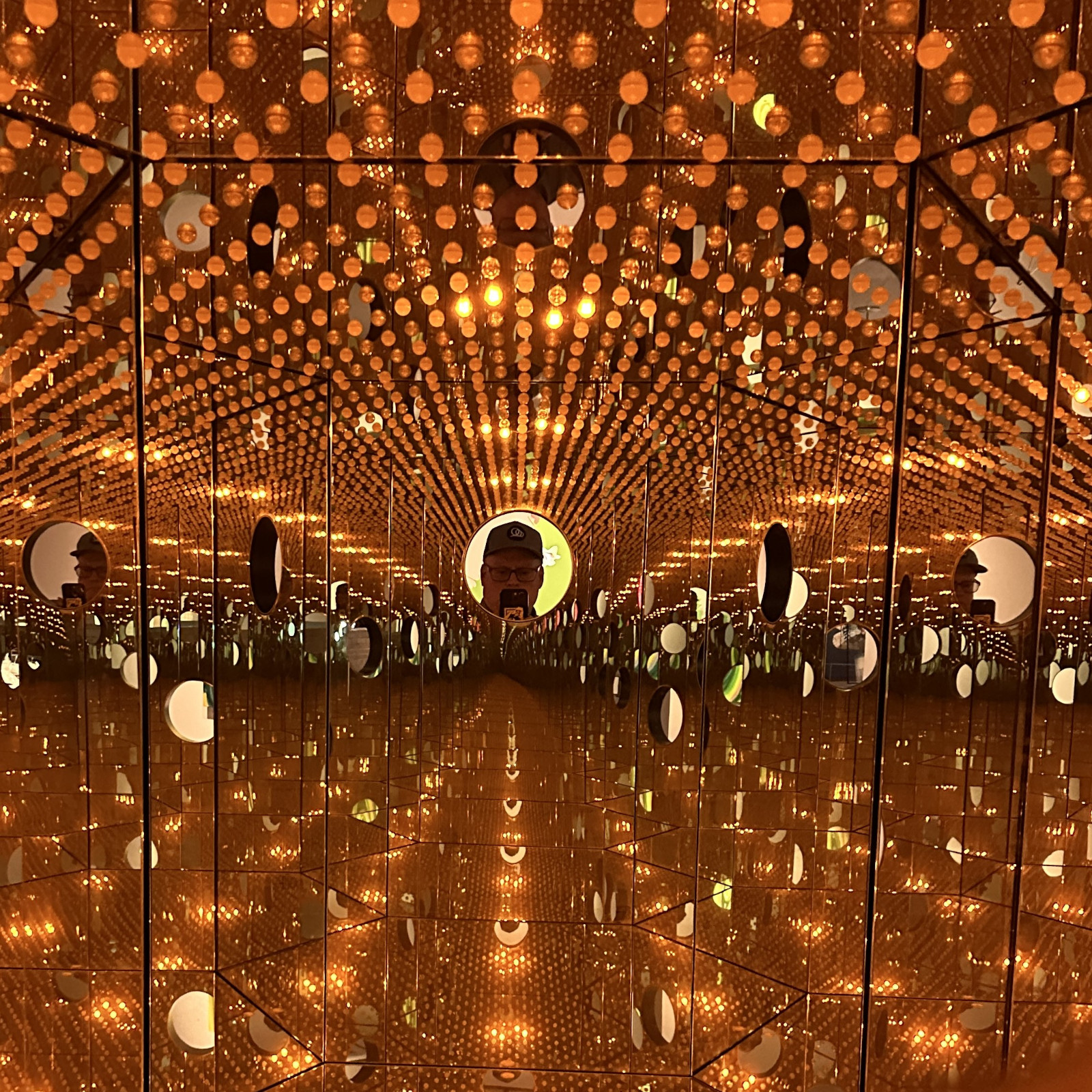 2410-FA-NCMA-Yayoi_Kusama-Light_Of_Life/